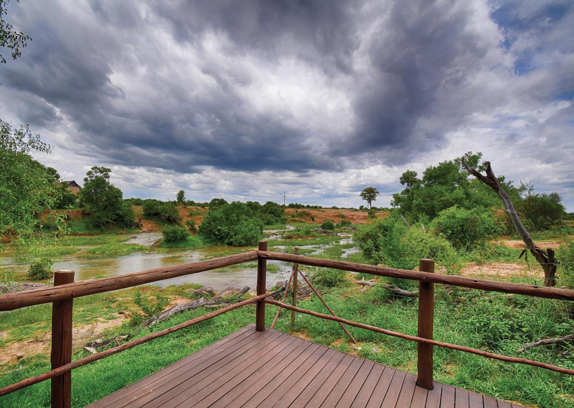 Madikwe River Lodge By Dream Resorts Madikwe Game Reserve Rom bilde